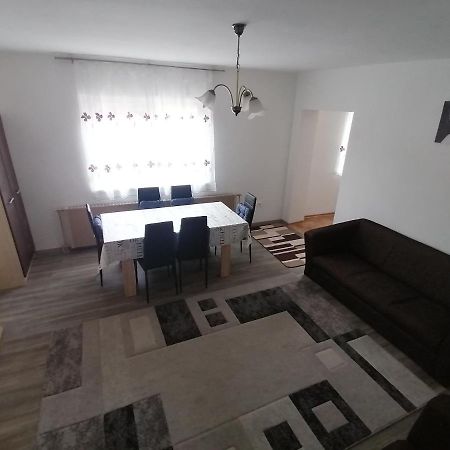 Вілла Family House Еґер Екстер'єр фото
