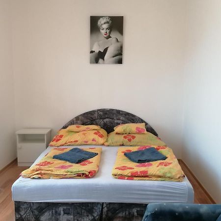 Вілла Family House Еґер Екстер'єр фото