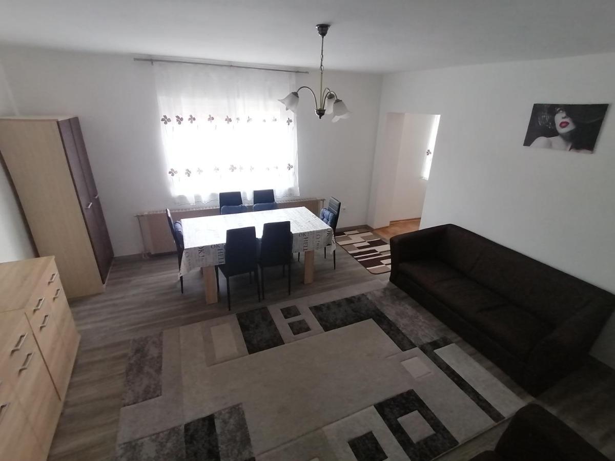 Вілла Family House Еґер Екстер'єр фото