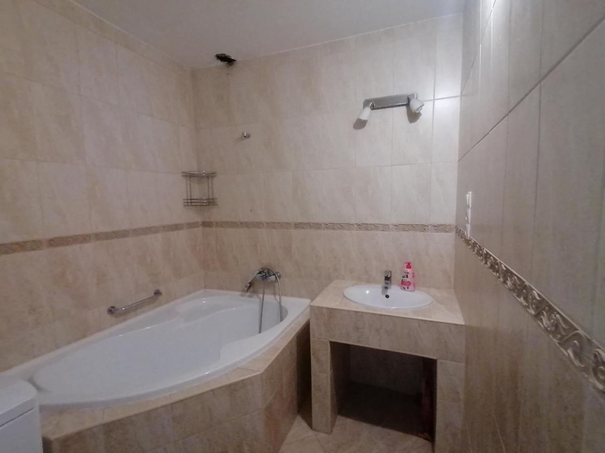 Вілла Family House Еґер Екстер'єр фото